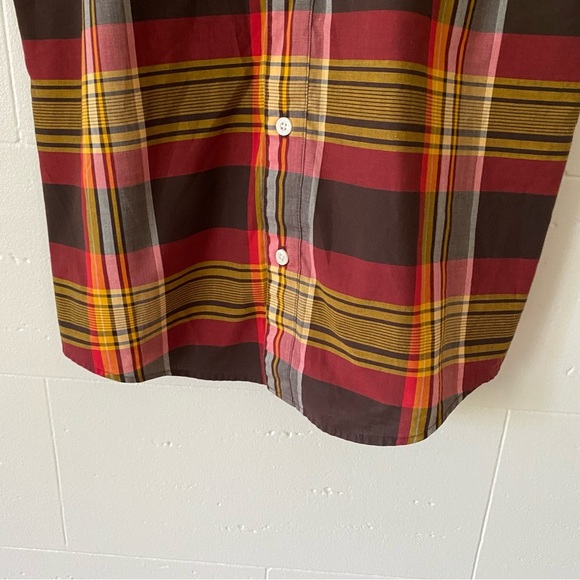 Patagonia Plaid Short Sleeve Button Up Shirt - Picture 4 of 8